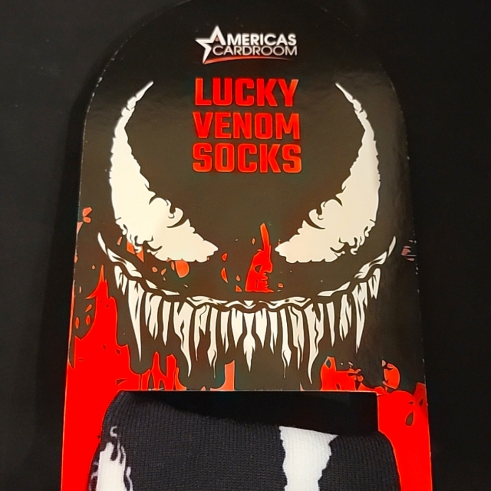 LUCKY VENOM SOCKS by Americas Cardroom NWT COLLECTABLE